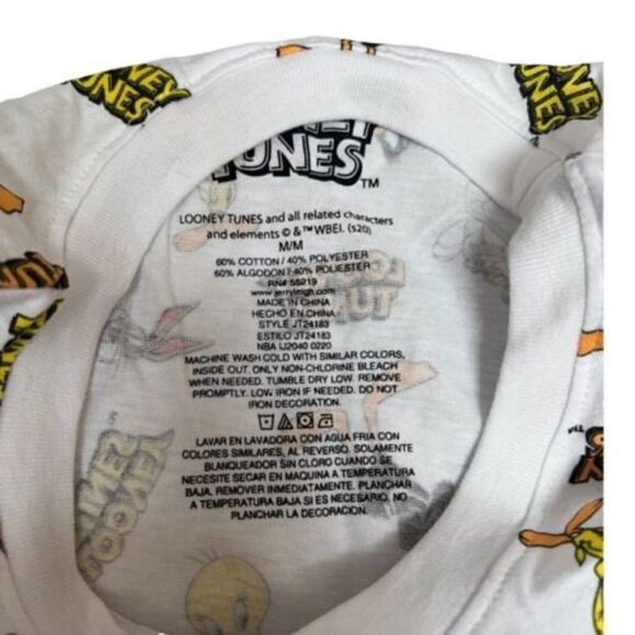 Looney Tunes Graphic‎ T-Shirts Six Flags Bugs Bunny Daffy Tweety Bird - Picture 6 of 7